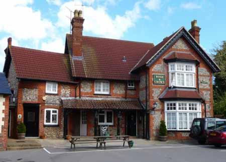 מלון Bulford The Rose & Crown מראה חיצוני תמונה